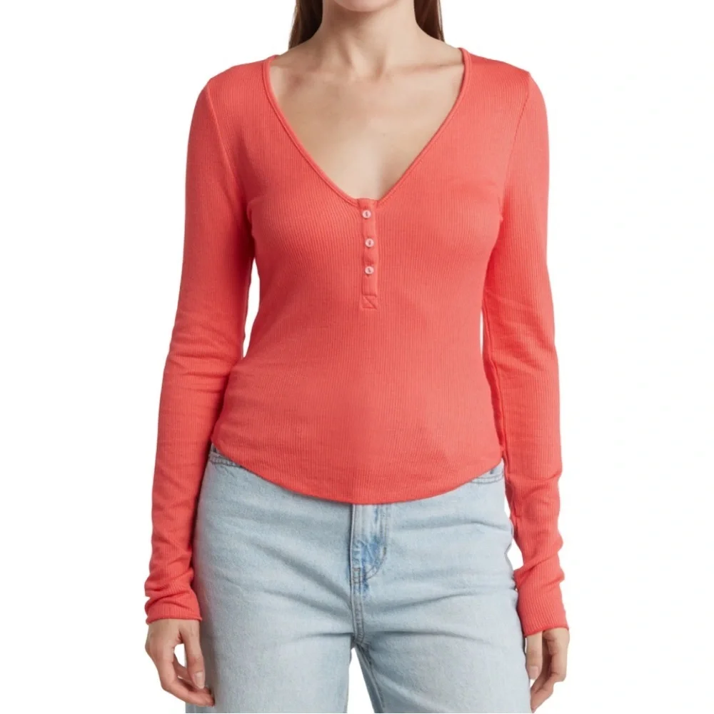 NWT Free People Keep it Basic Long Sleeve Henley Top - Picture 2 of 4